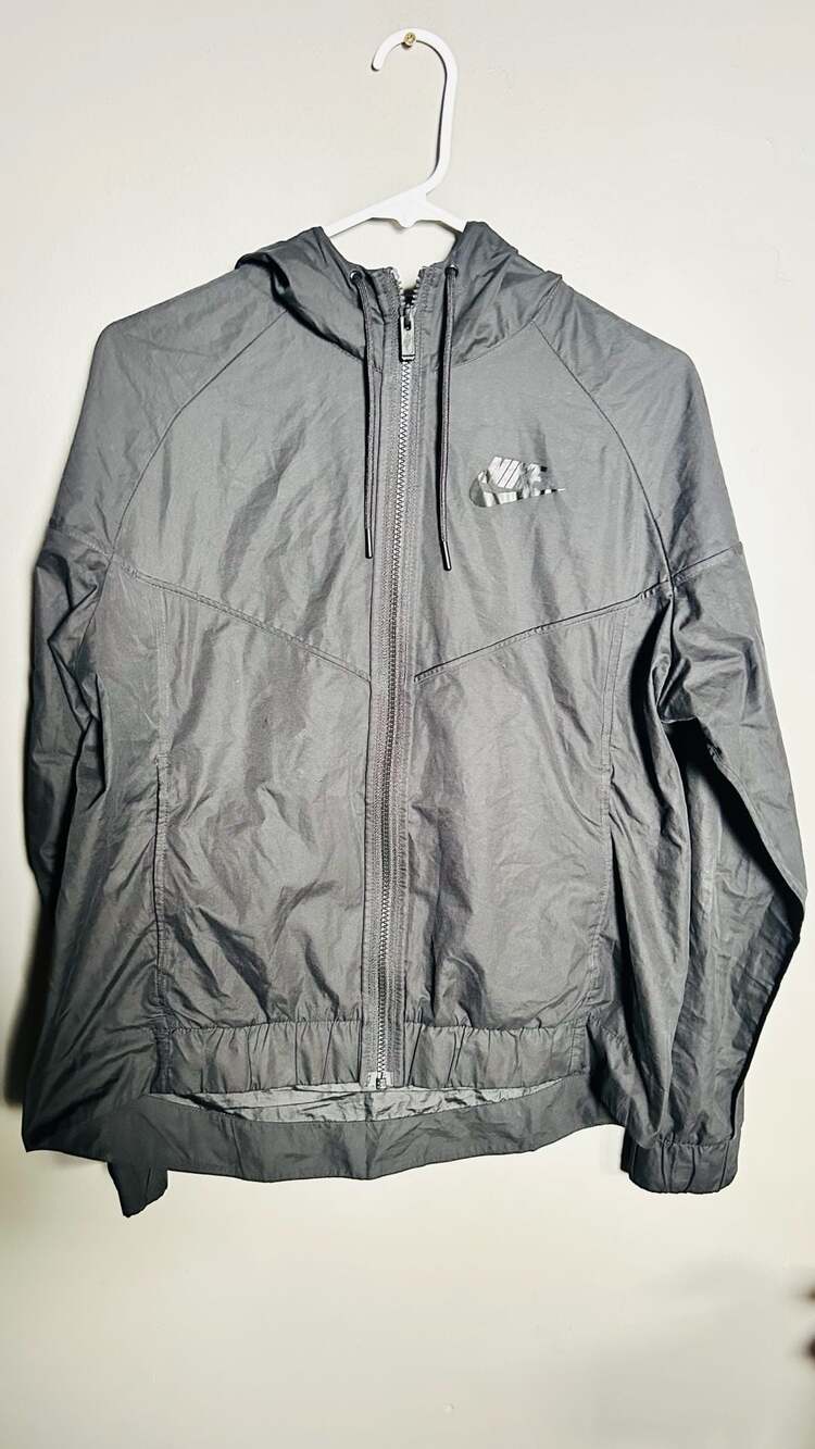 Nike Windrunner Jacket Size M Black. Pc 117